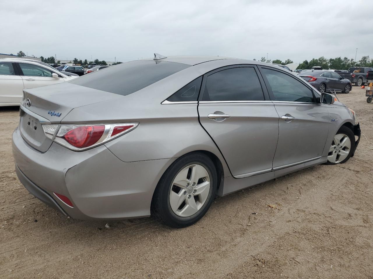 2012 Hyundai Sonata Hybrid vin: KMHEC4A40CA042247