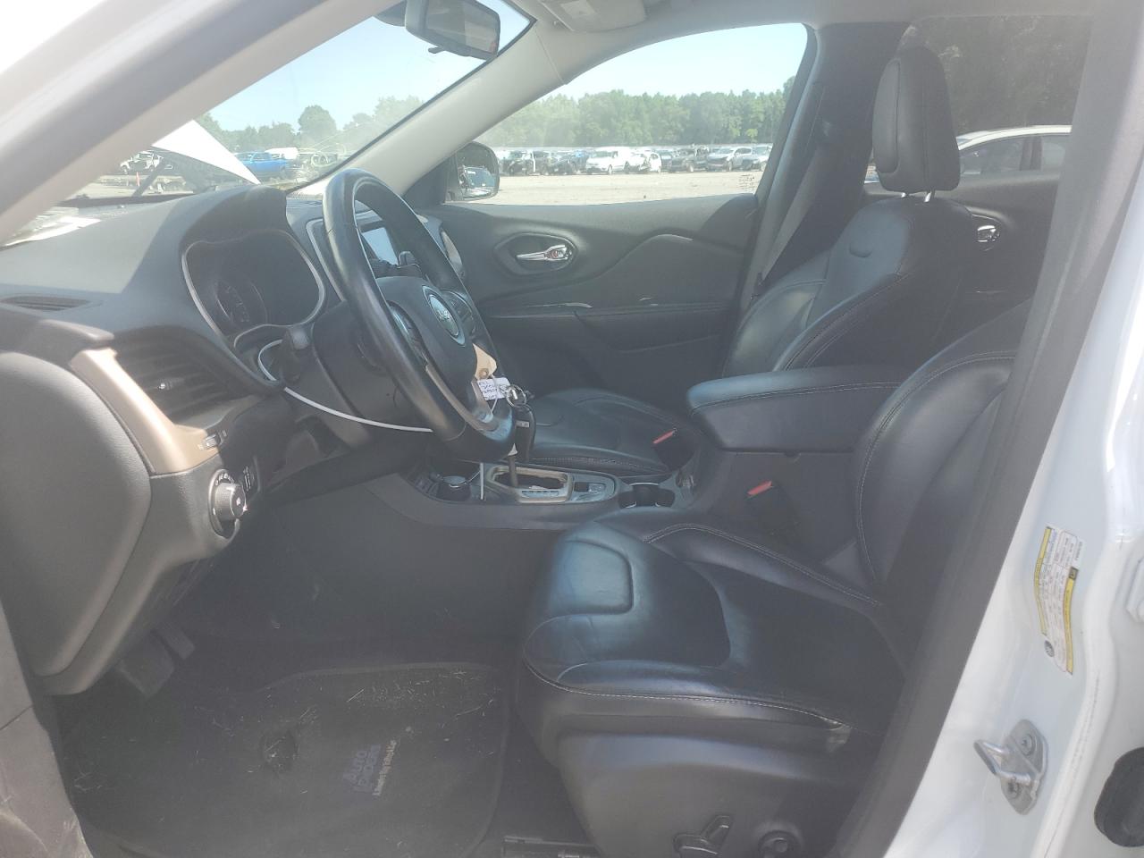 1C4PJMCB8FW625753 2015 Jeep Cherokee Latitude