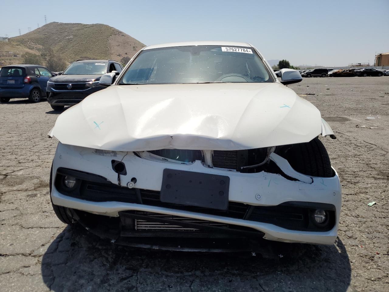 2018 BMW 320 I vin: WBA8E1G55JNU93154