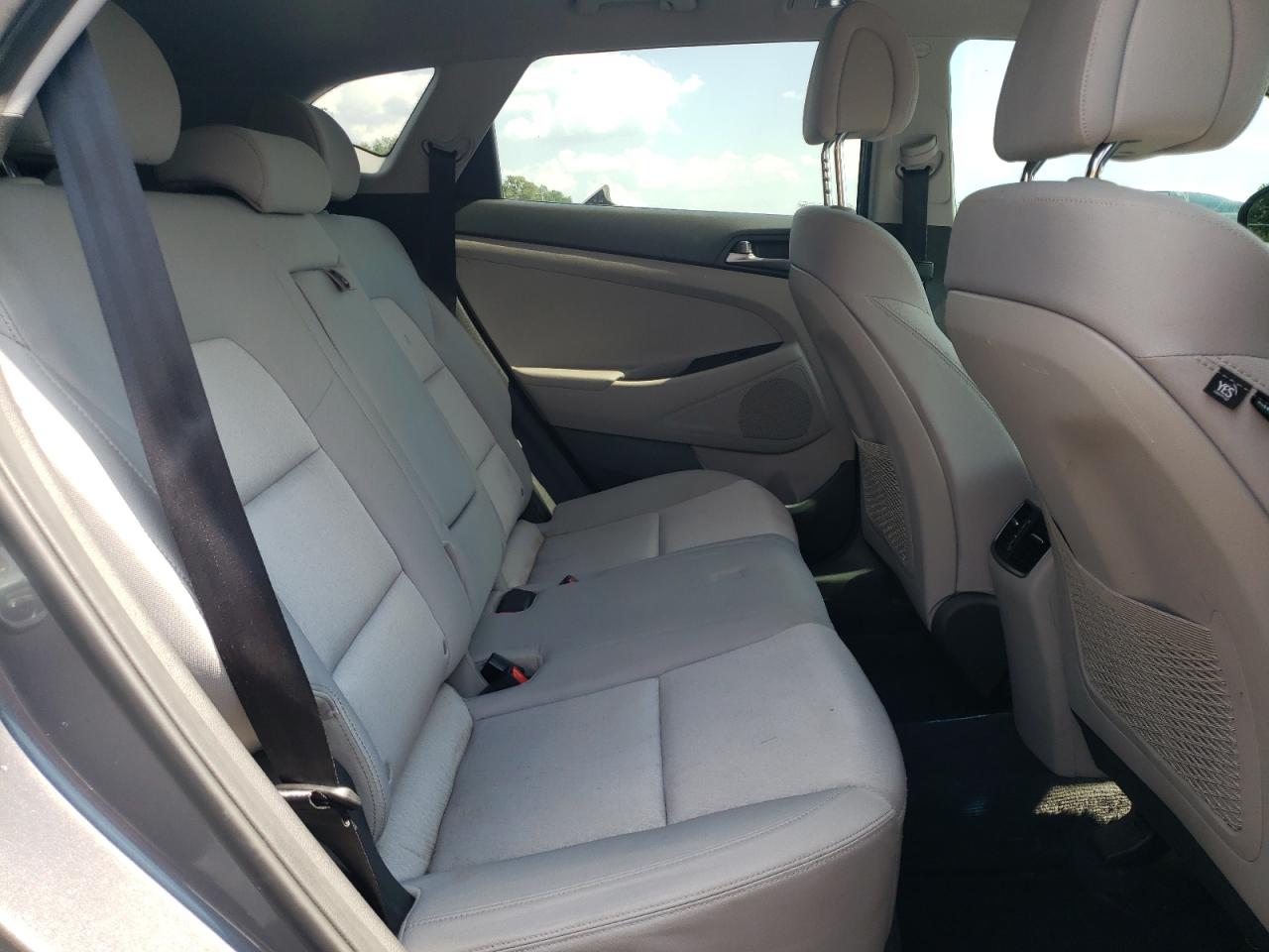 KM8J33A21HU549963 2017 Hyundai Tucson Limited