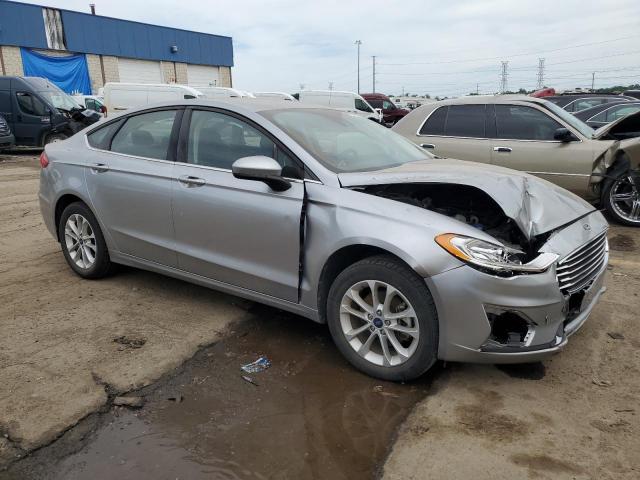 VIN 3FA6P0HDXLR252779 2020 Ford Fusion, SE no.4