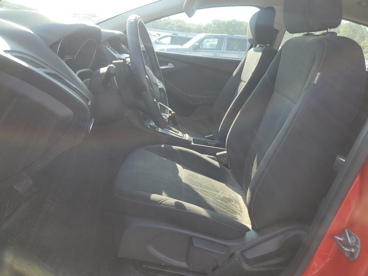 1FADP3K29FL322081 2015 Ford Focus Se