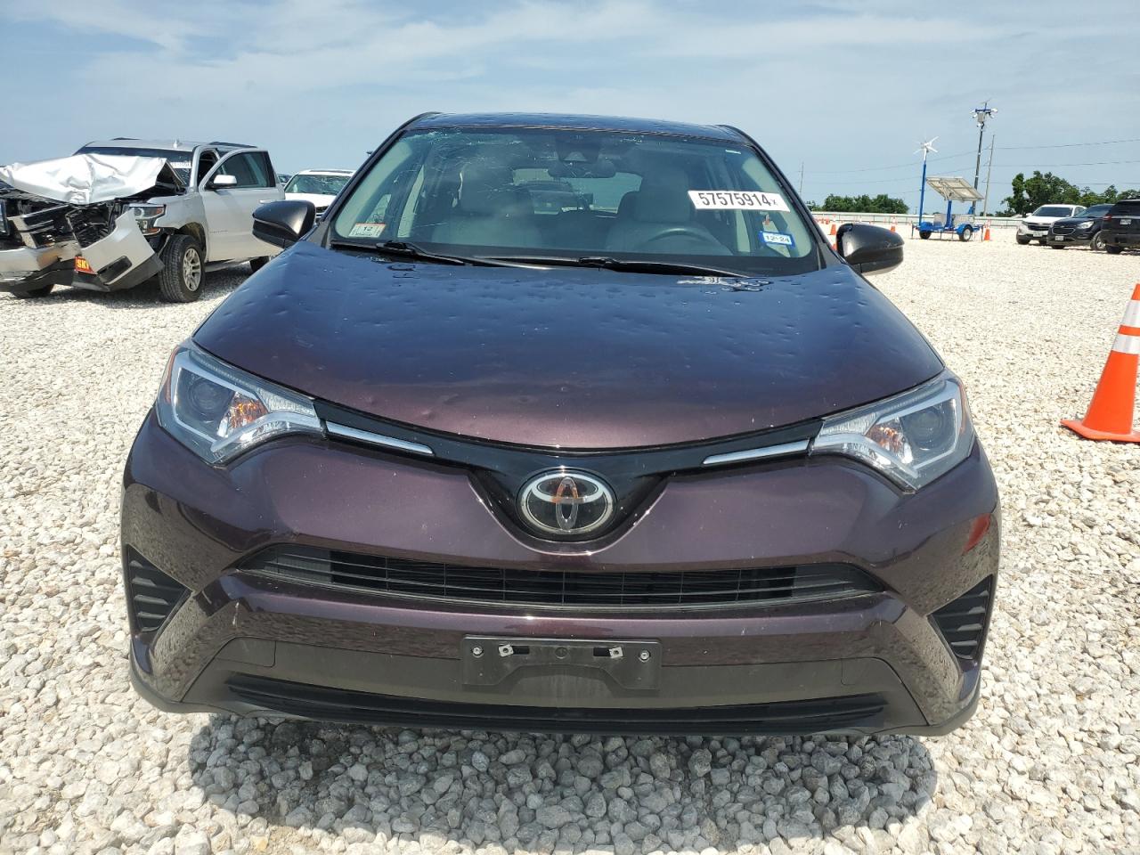 2T3BFREV0JW857979 TOYOTA RAV4 2018