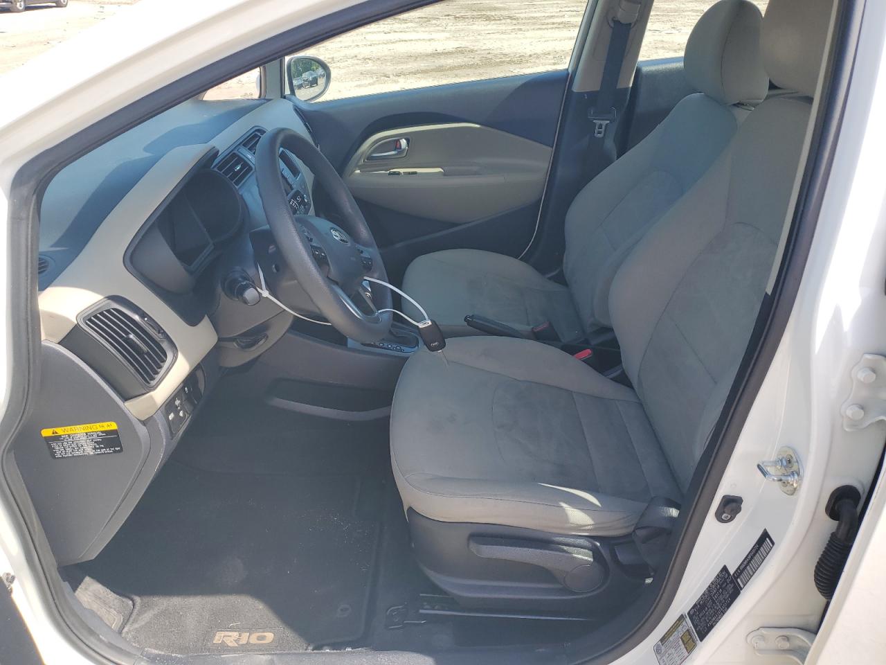 KNADM4A39F6483724 2015 Kia Rio Lx