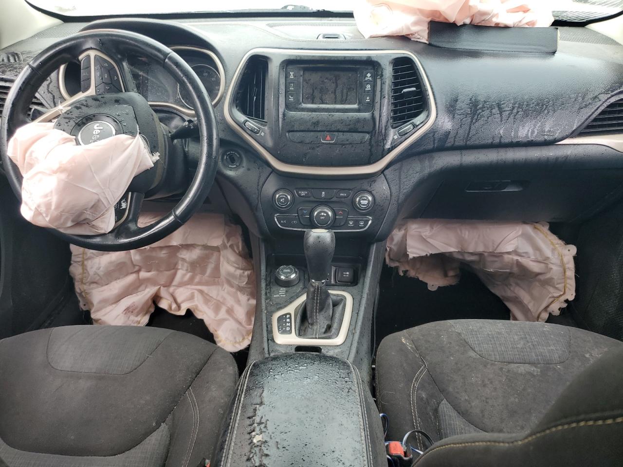 1C4PJMCB7GW103696 2016 Jeep Cherokee Latitude