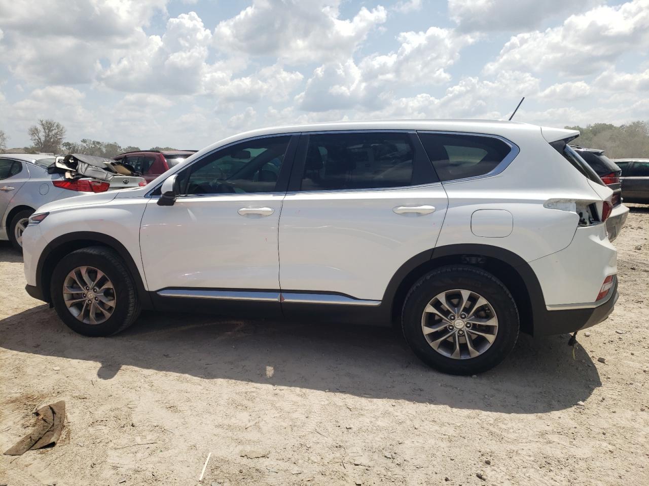 5NMS23AD2KH043201 2019 Hyundai Santa Fe Se