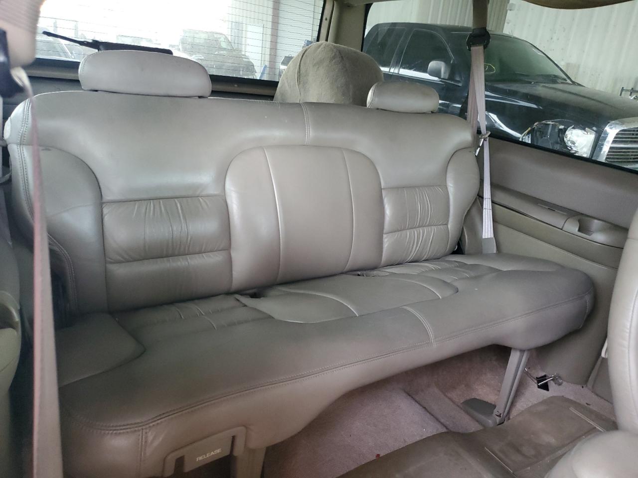 3GNEC18R8VG185334 1997 Chevrolet Tahoe C1500