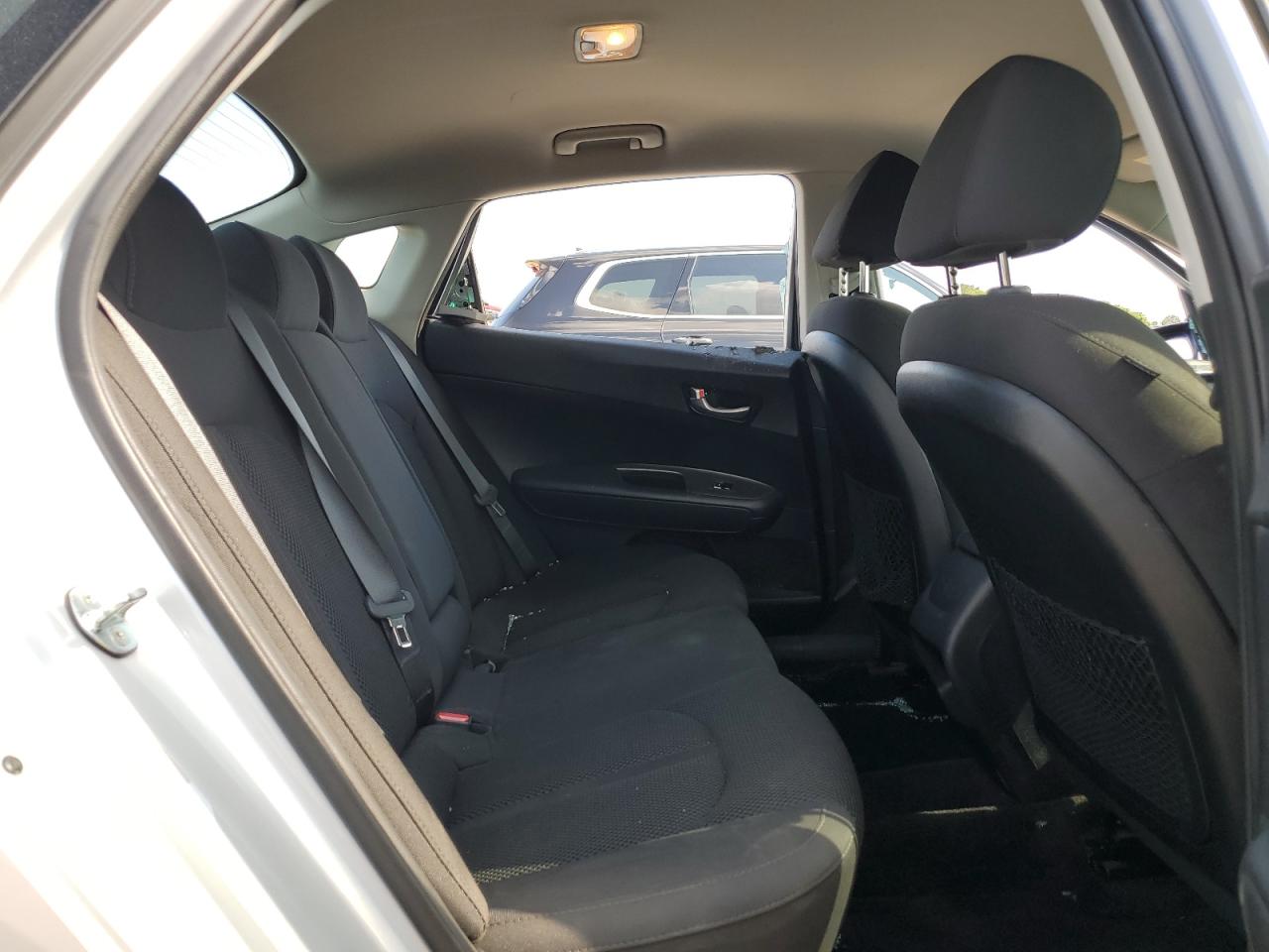 5XXGT4L3XLG381040 2020 Kia Optima Lx