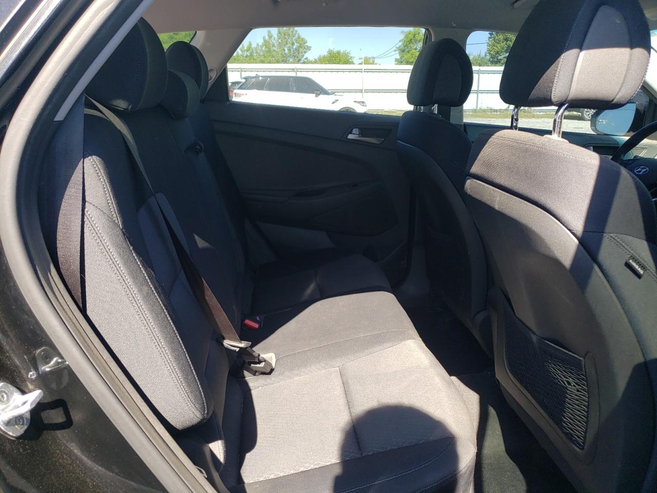 KM8J3CA24GU106883 2016 Hyundai Tucson Limited