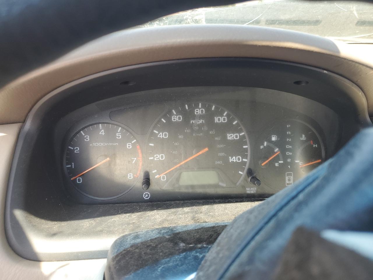 1HGCG3265YA002250 2000 Honda Accord Lx