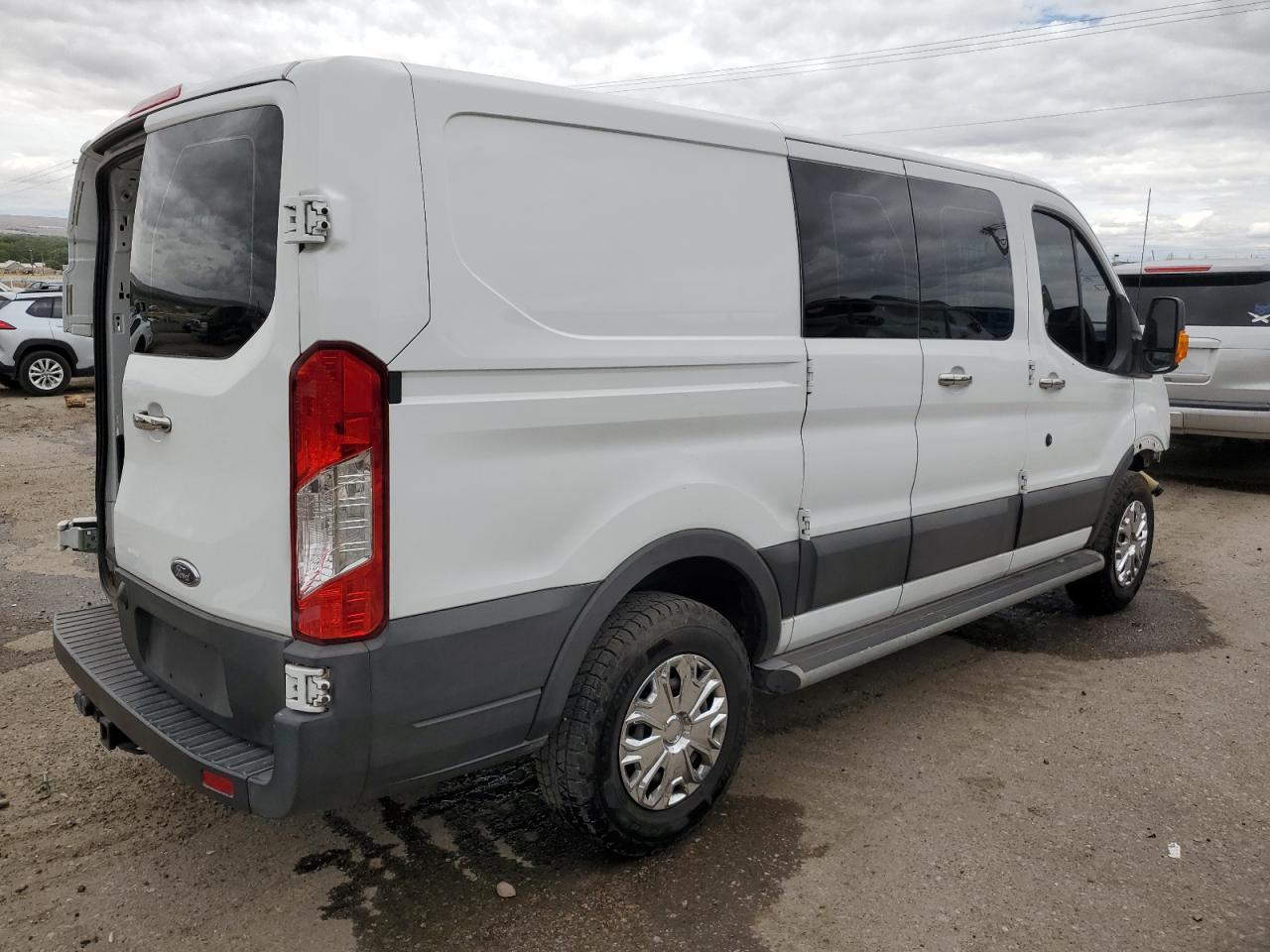 1FTYR1ZM6HKA78660 2017 Ford Transit T-250