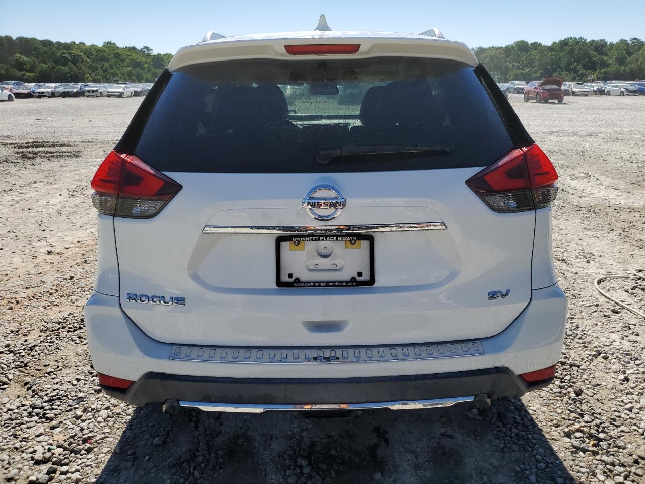 KNMAT2MT8HP537827 NISSAN ROGUE 2017