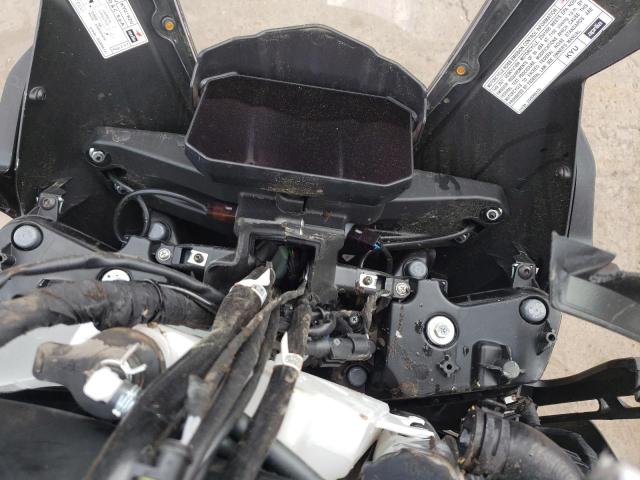 2021 APRILIA RSV4 1100 ZD4KYUA05MS000047