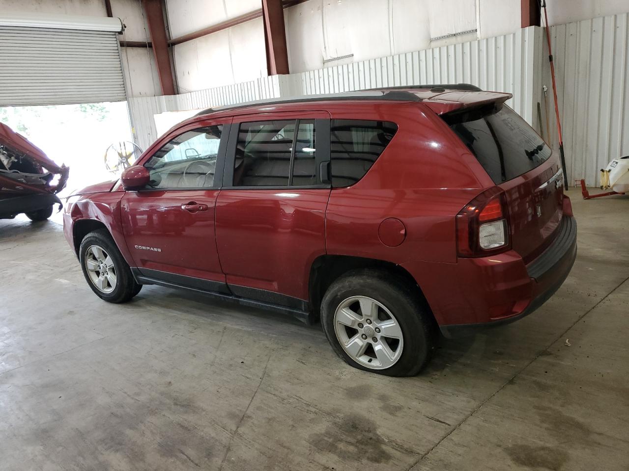 2017 Jeep Compass Latitude vin: 1C4NJCEB0HD160219