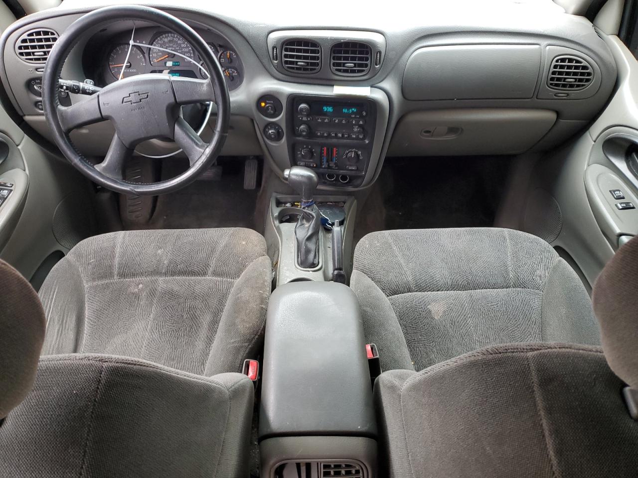 1GNDS13S722124389 2002 Chevrolet Trailblazer