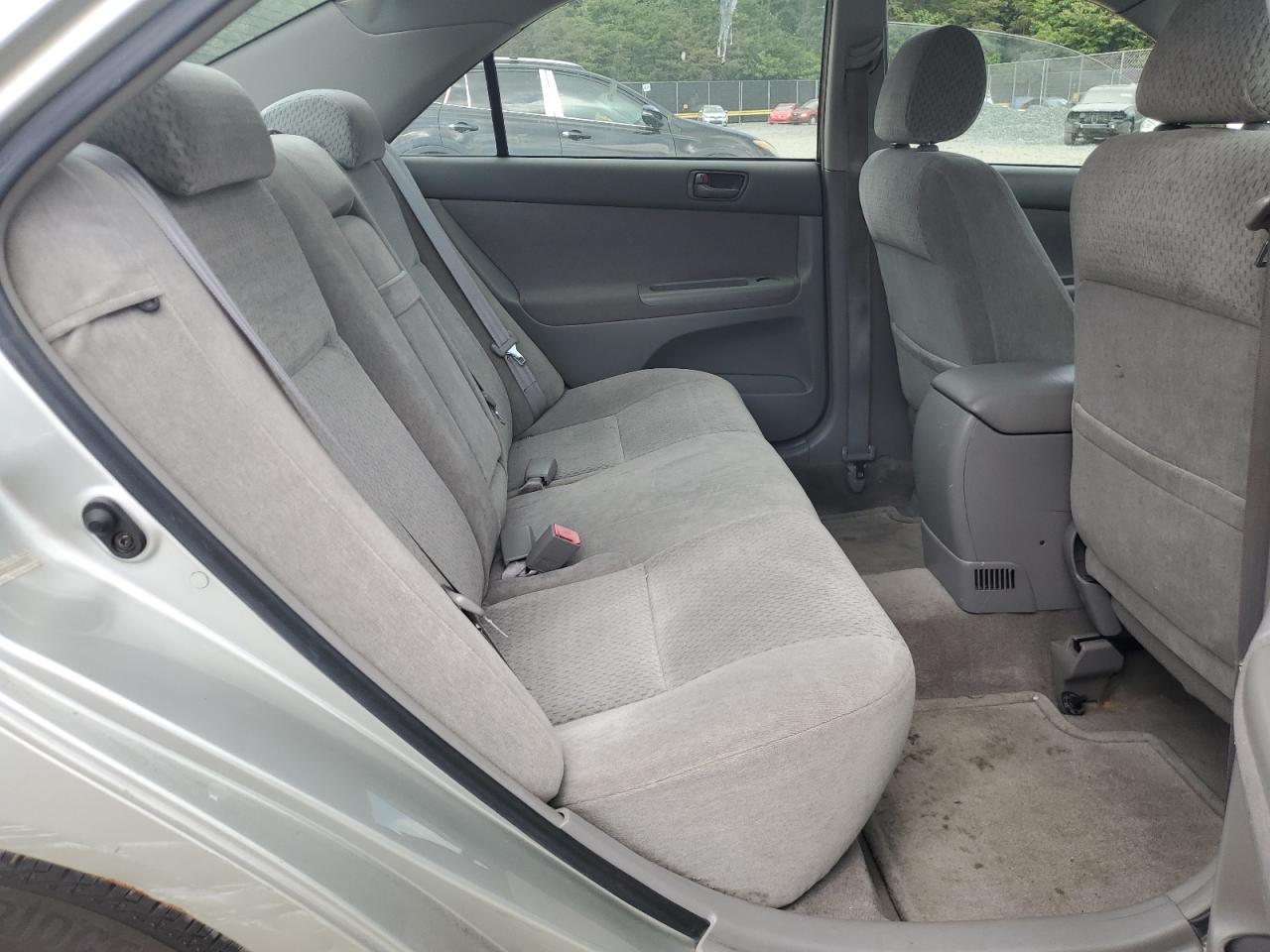 JTDBE32K130152772 2003 Toyota Camry Le