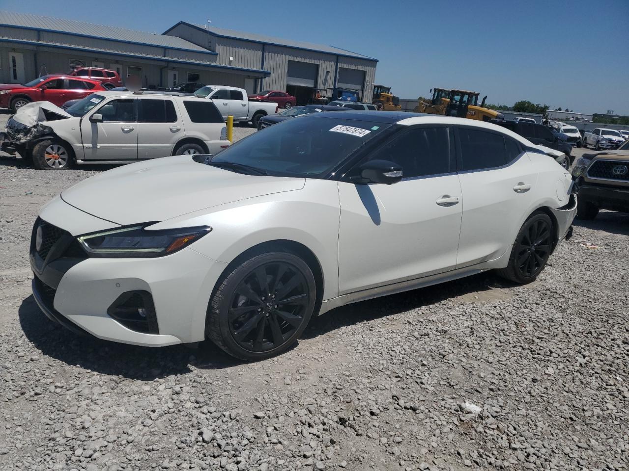 NISSAN MAXIMA SR