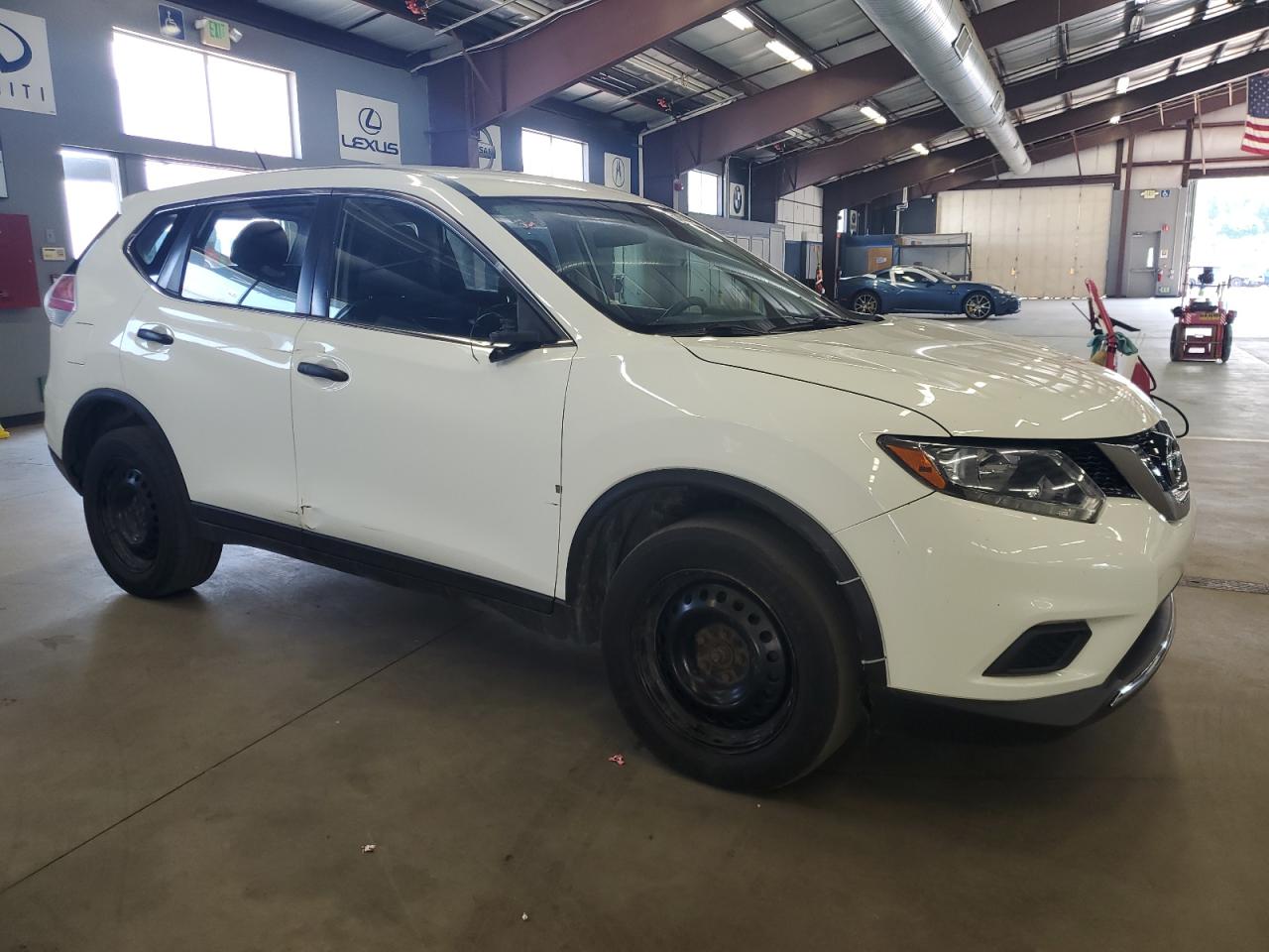 2016 Nissan Rogue S vin: KNMAT2MV3GP686887