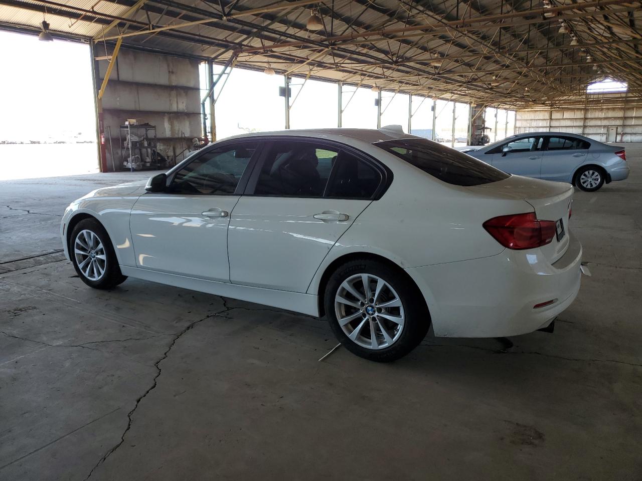 WBA8A9C51JAH14209 2018 BMW 320 I