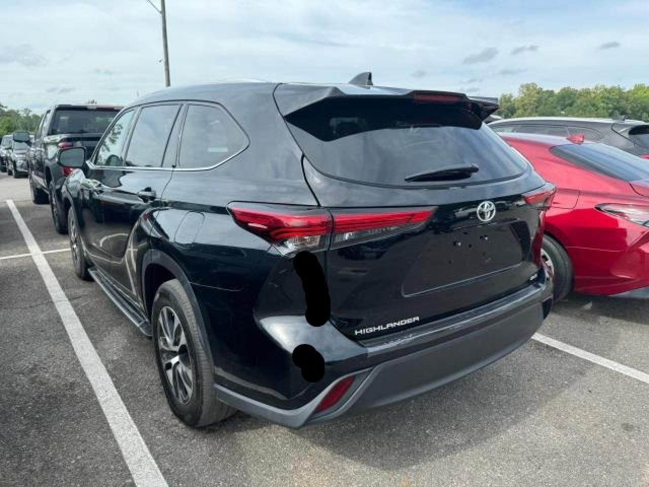 2022 Toyota Highlander Xle vin: 5TDHZRAHXNS132575