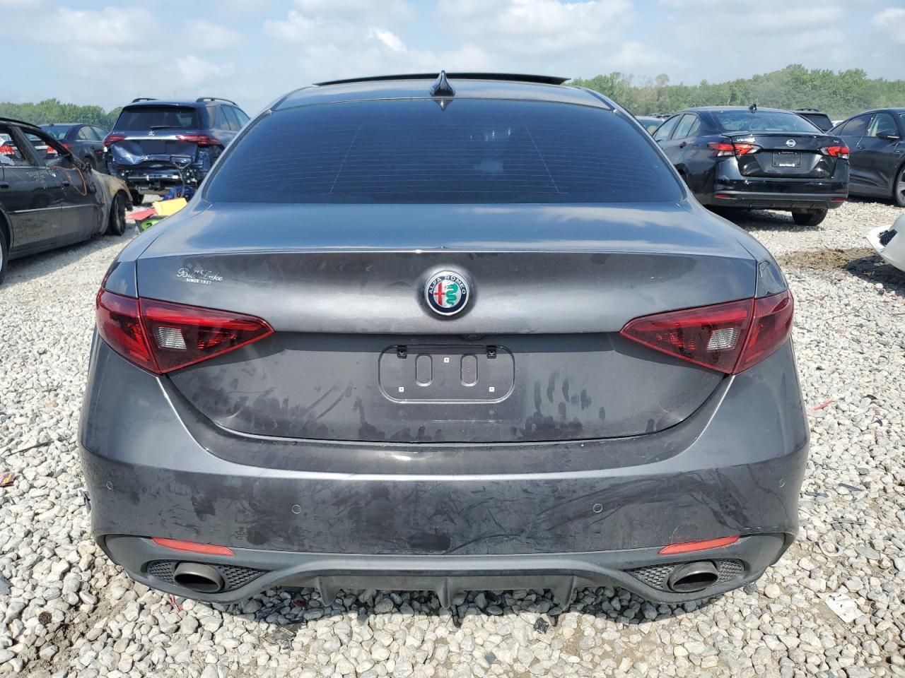 ZARFAEBN8H7543943 2017 Alfa Romeo Giulia