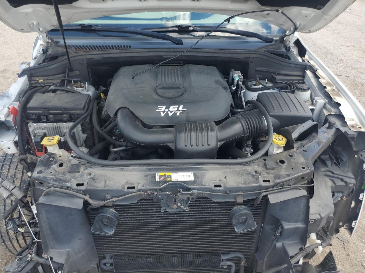 1C4RJFCG7EC132906 2014 Jeep Grand Cherokee Overland