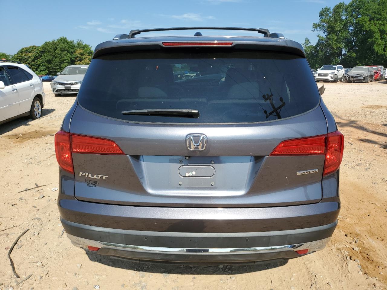 5FNYF5H95JB010267 2018 Honda Pilot Touring