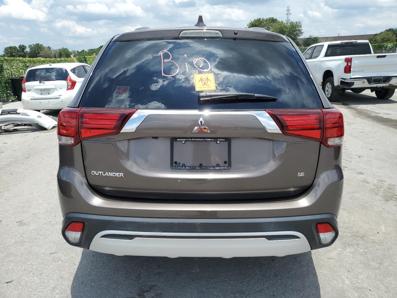 JA4AD3A38LZ009560 2020 Mitsubishi Outlander Se