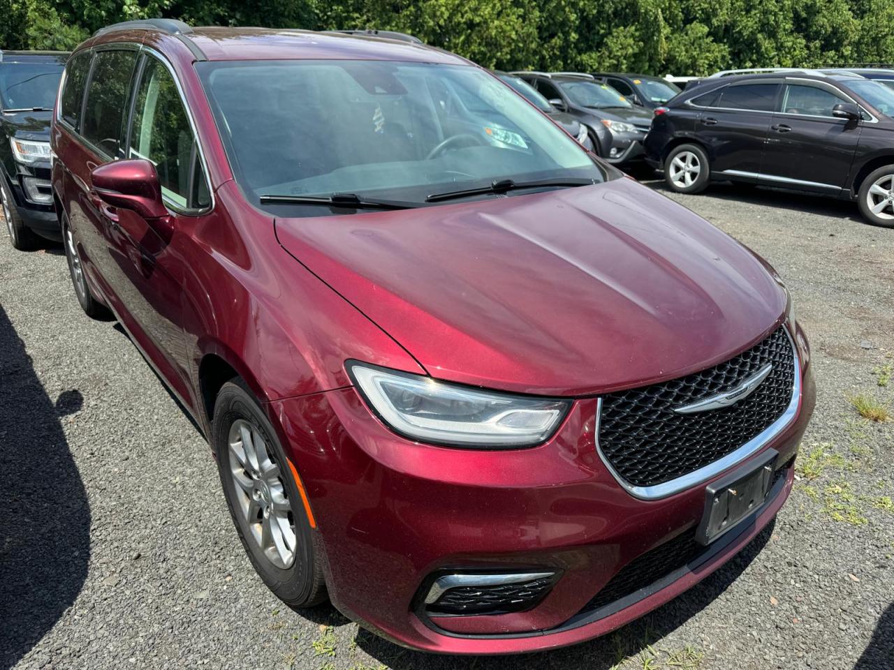 2021 Chrysler Pacifica Touring vin: 2C4RC1FG4MR515037