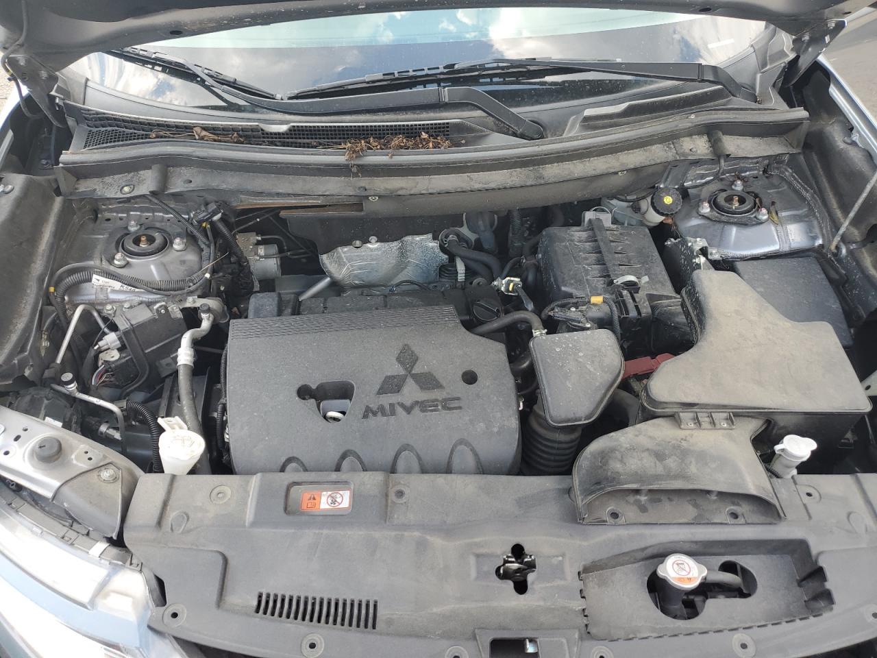 JA4AD3A33KZ044750 2019 Mitsubishi Outlander Se