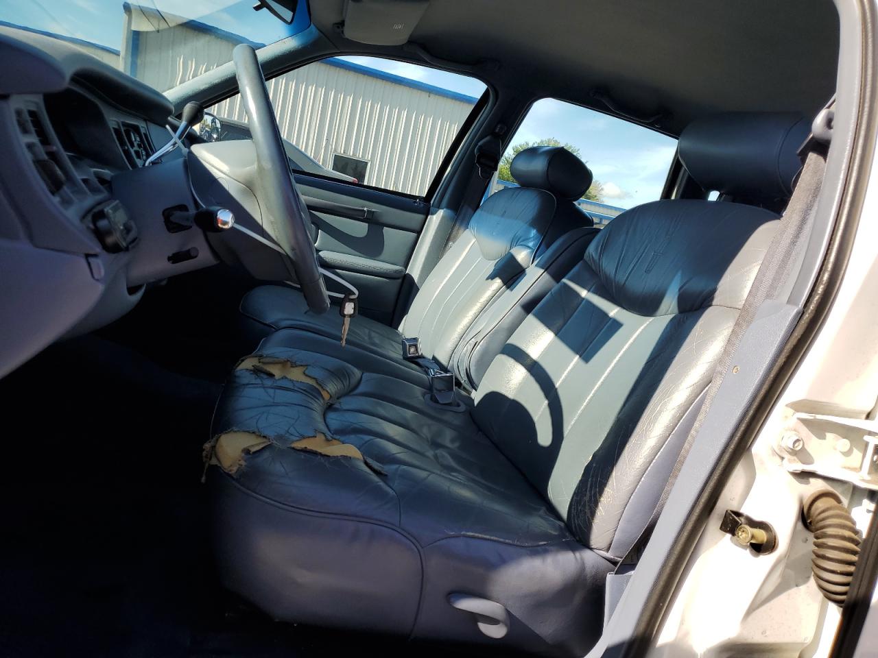 1LNLM81W2VY649130 1997 Lincoln Town Car Executive