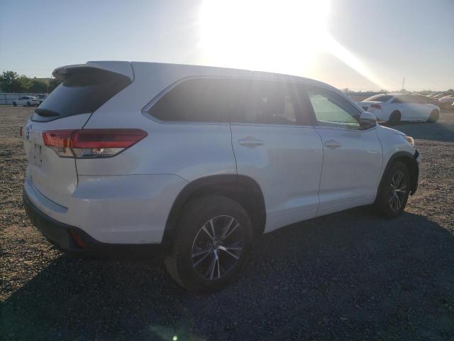 2018 Toyota Highlander Le VIN: 5TDZZRFH1JS255205 Lot: 57342834