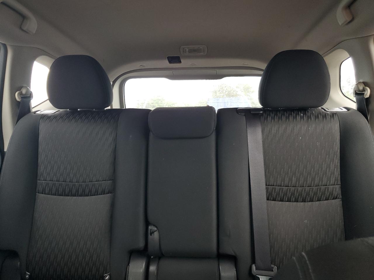 KNMAT2MV3HP554570 NISSAN ROGUE 2017