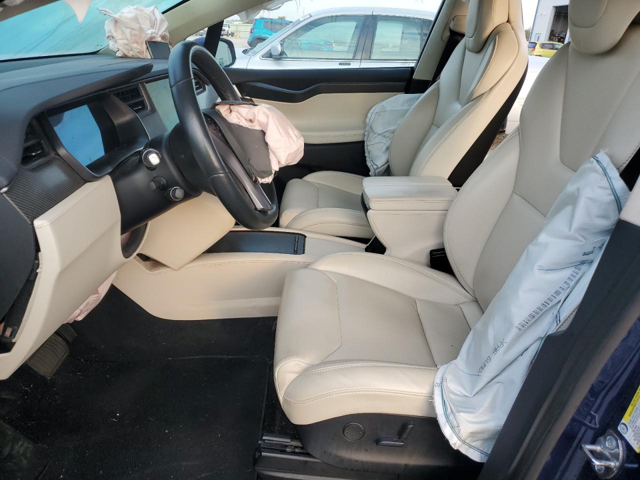 5YJXCBE27JF123079 2018 Tesla Model X