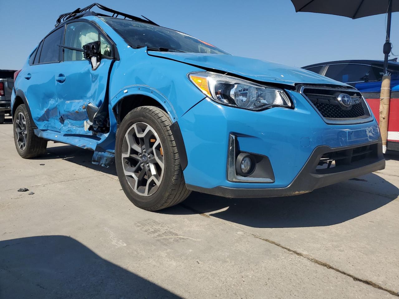 2017 Subaru Crosstrek Premium vin: JF2GPABC3HH275075