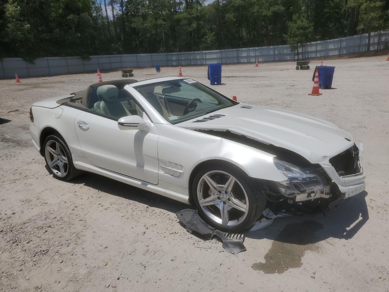 WDBSK71FX9F152911 2009 Mercedes-Benz Sl 550