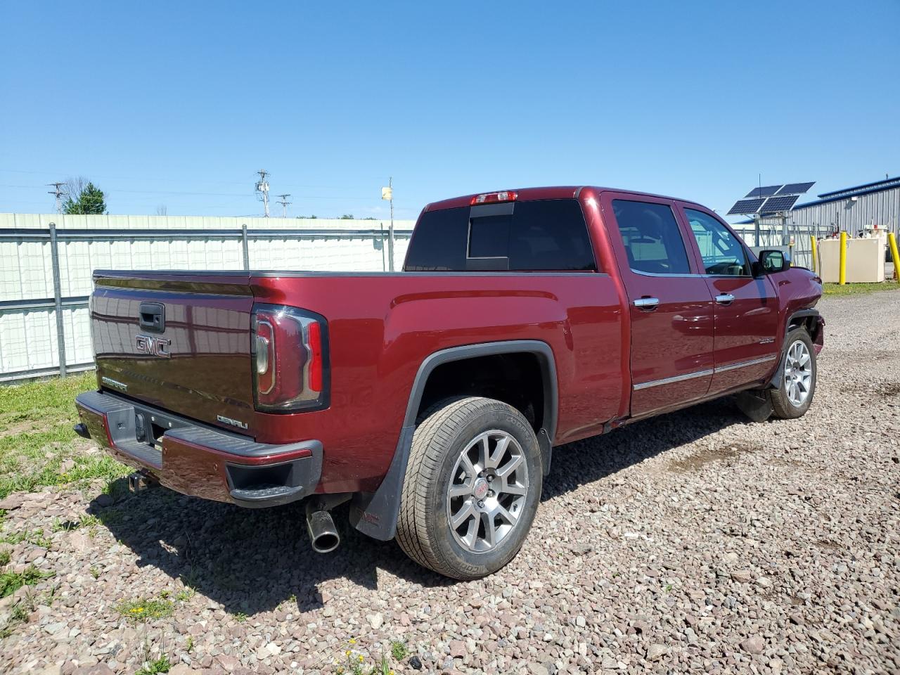 2017 GMC Sierra Den vin: NY76346