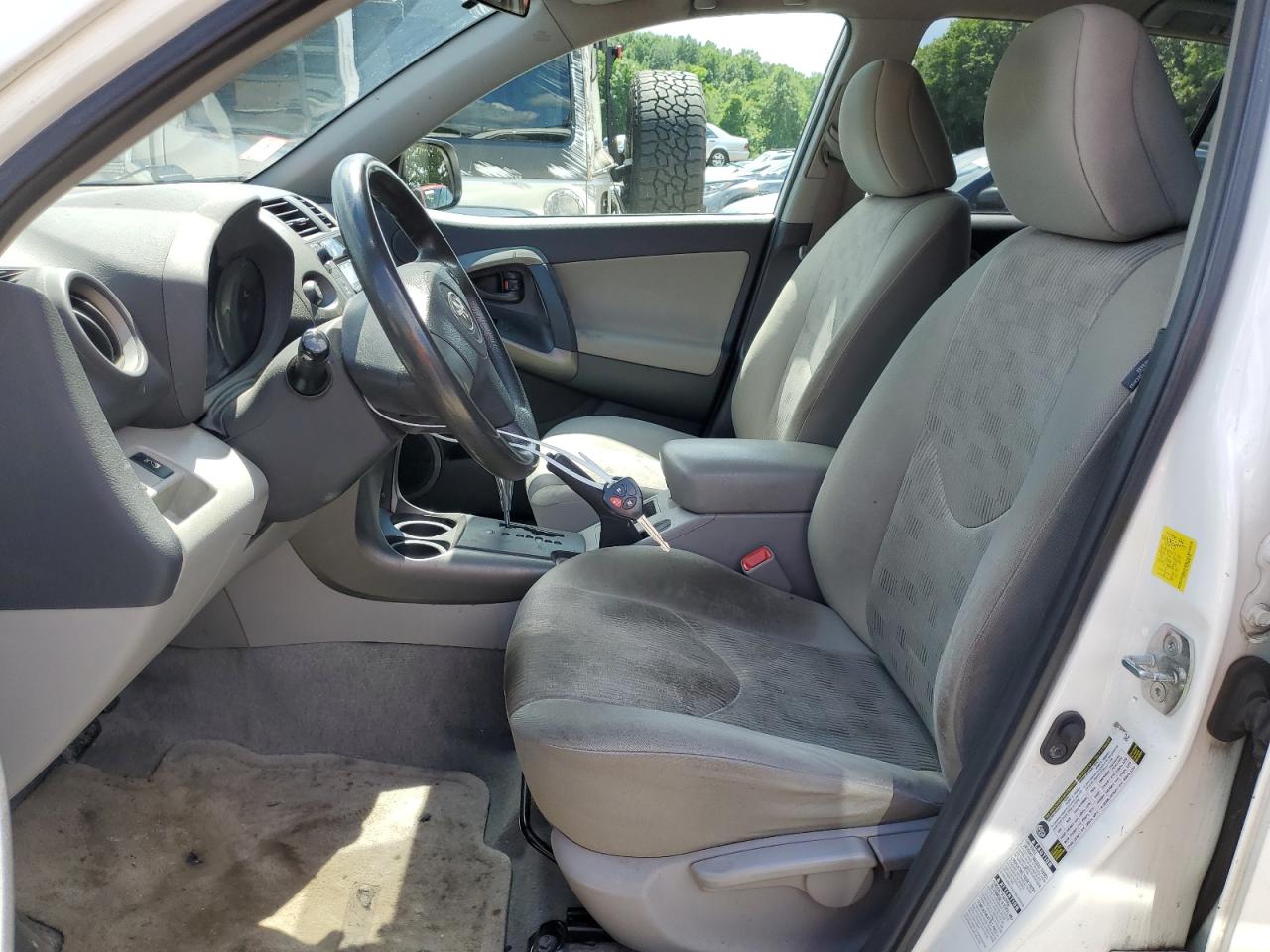 2T3JF4DV5AW060840 2010 Toyota Rav4