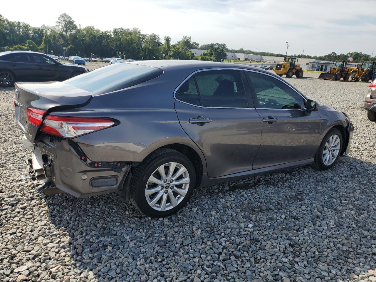 2018 Toyota Camry L vin: 4T1B11HK3JU159103