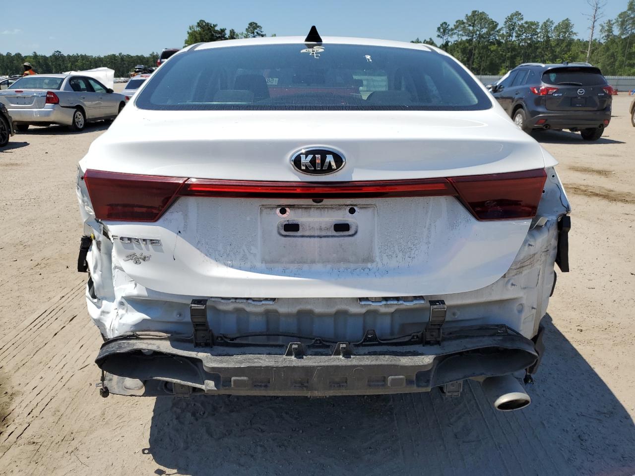 3KPF24AD2ME369064 2021 Kia Forte Fe