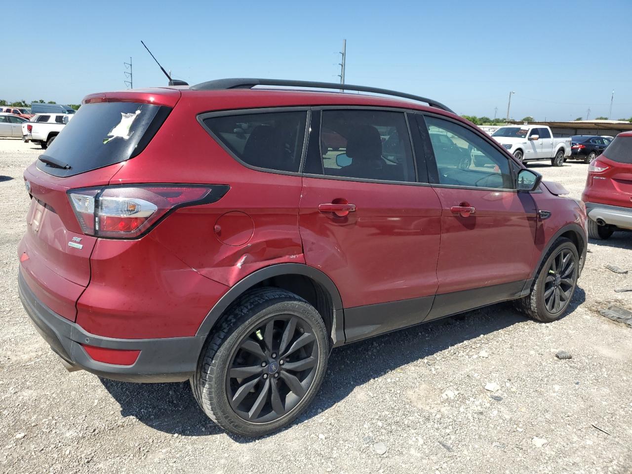 1FMCU0GD5HUE94026 FORD ESCAPE 2017