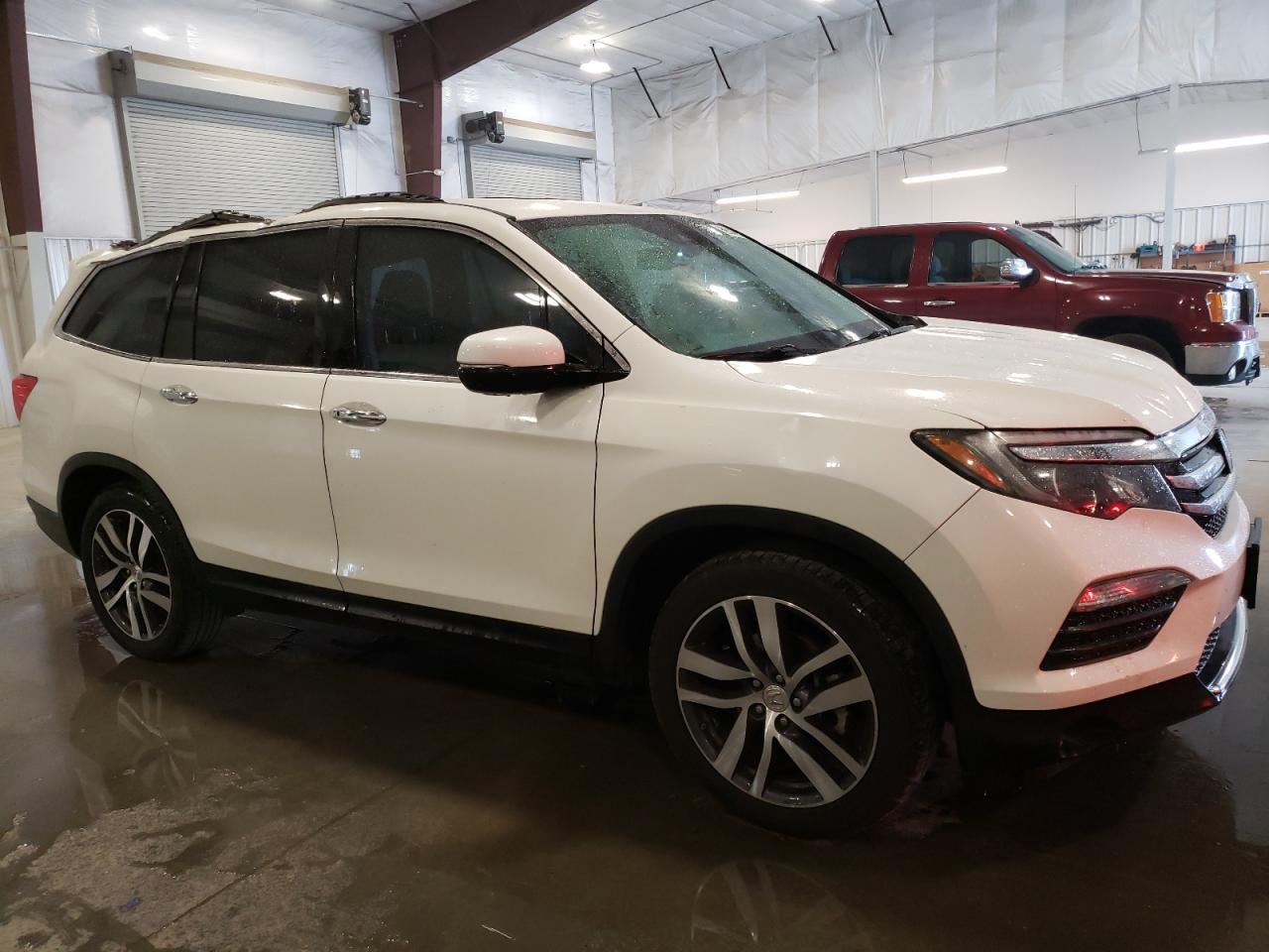 5FNYF6H05HB069384 HONDA PILOT 2017