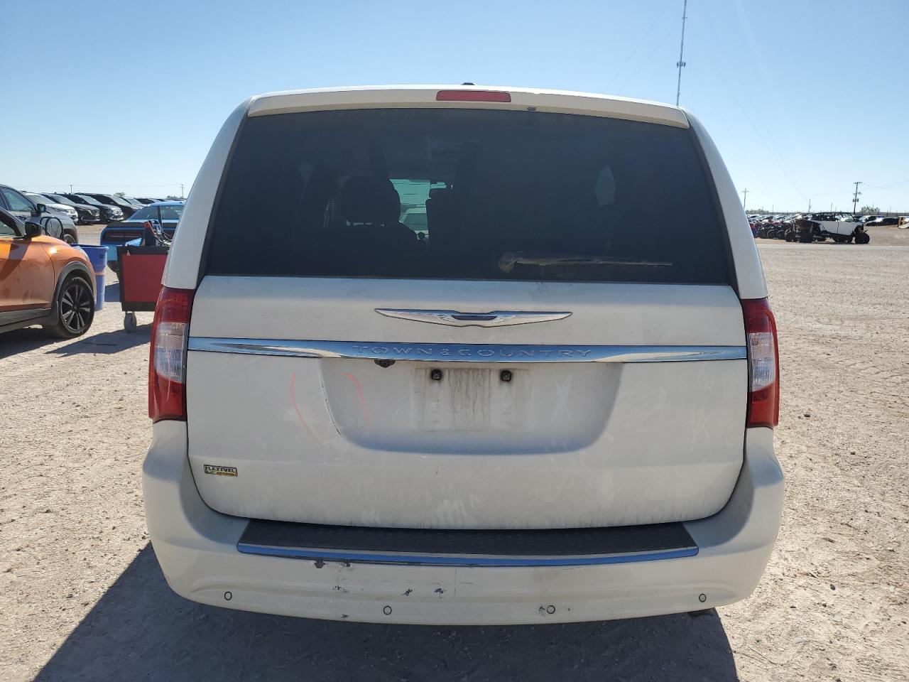 2C4RC1CG7CR150226 2012 Chrysler Town & Country Touring L