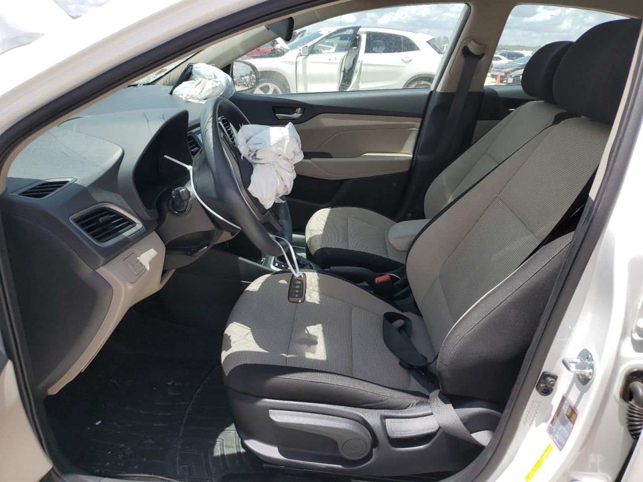 3KPC24A6XME146310 2021 Hyundai Accent Se