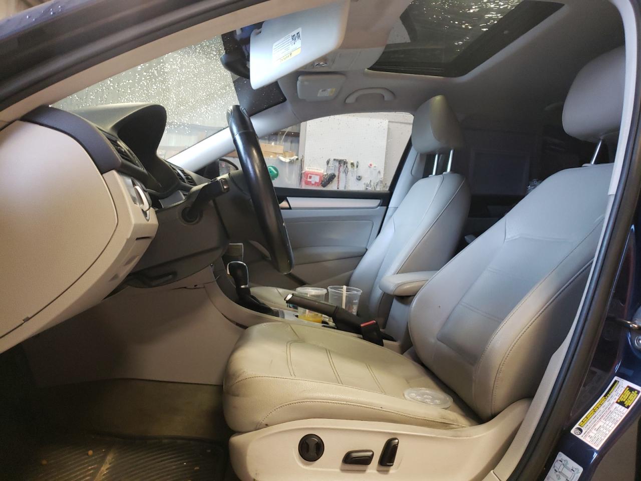 1VWBP7A36DC071436 2013 Volkswagen Passat Se