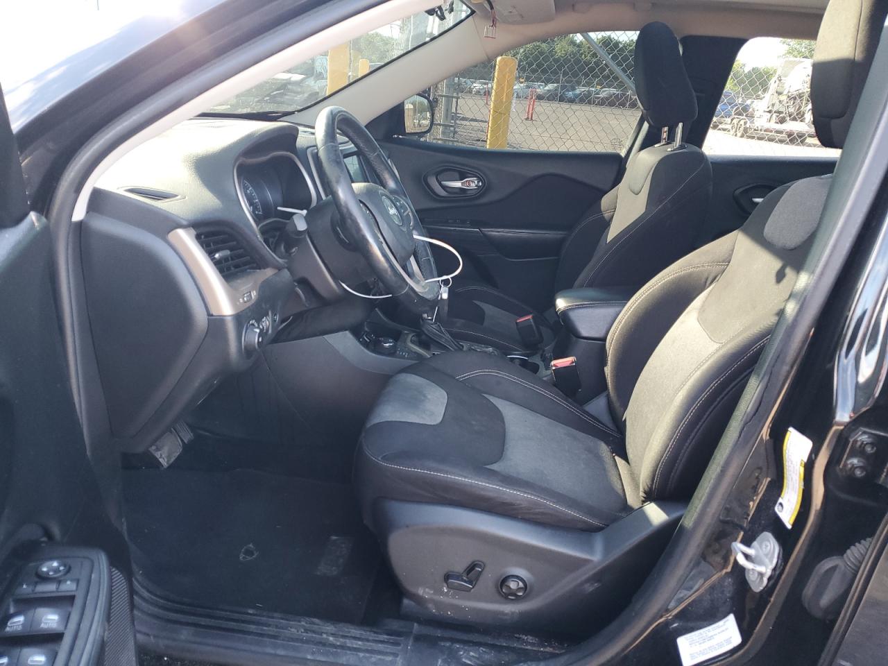 1C4PJMCB2EW240736 2014 Jeep Cherokee Latitude