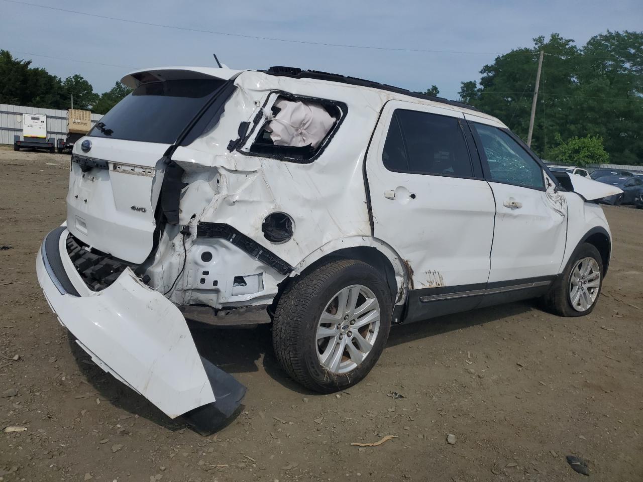 2018 Ford Explorer Xlt vin: 1FM5K8D80JGB73777