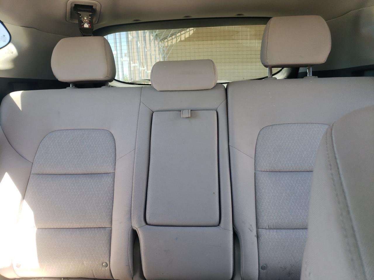 KM8J3CA43JU747189 2018 Hyundai Tucson Sel