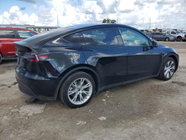 7SAYGAEE6PF805461 Tesla Model Y  3