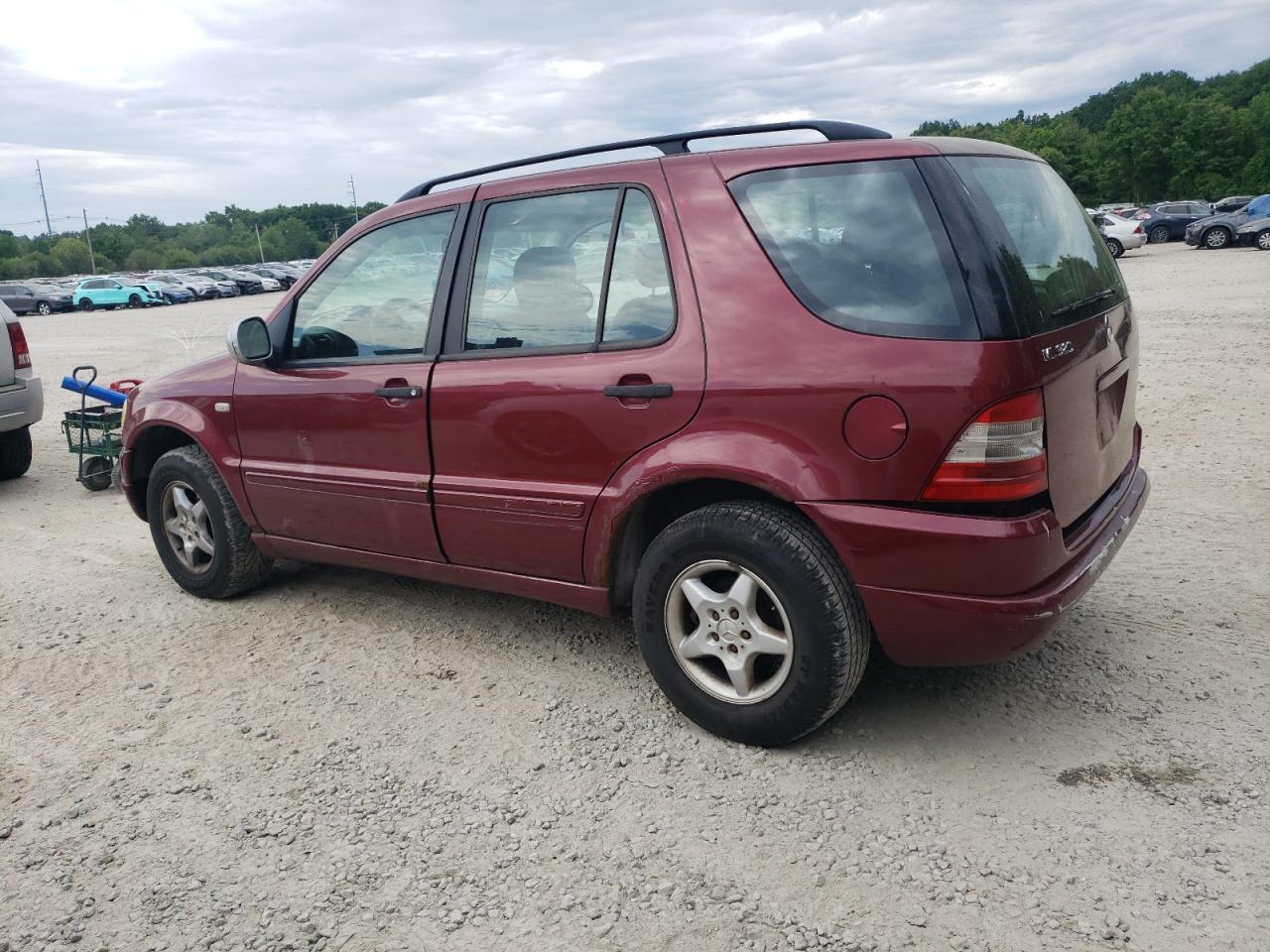 4JGAB54E4YA156531 2000 Mercedes-Benz Ml 320